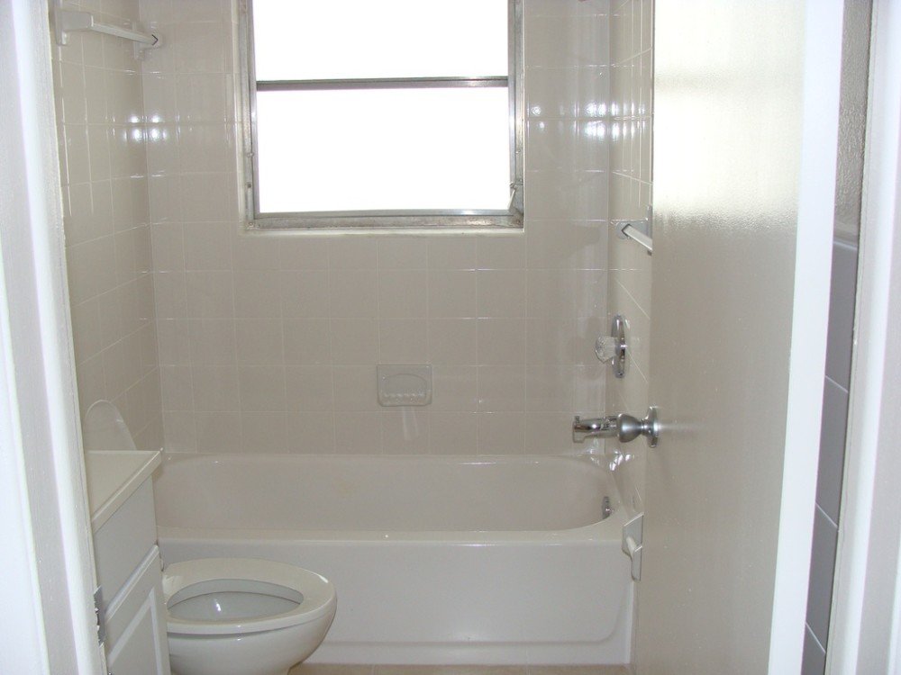 ramona bathroom